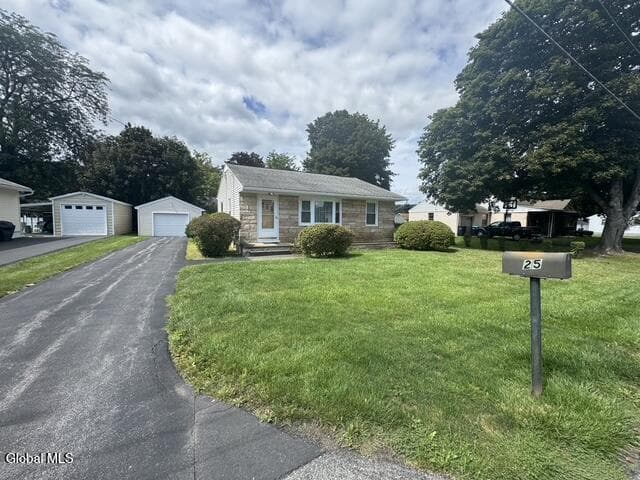 25 Pawling Avenue, Halfmoon, NY, photo 2