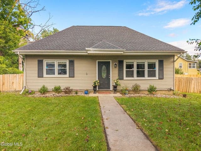 54 S Amherst Avenue, Niskayuna, NY, photo 1