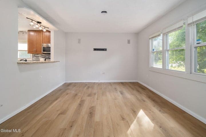 54 S Amherst Avenue, Niskayuna, NY, photo 5