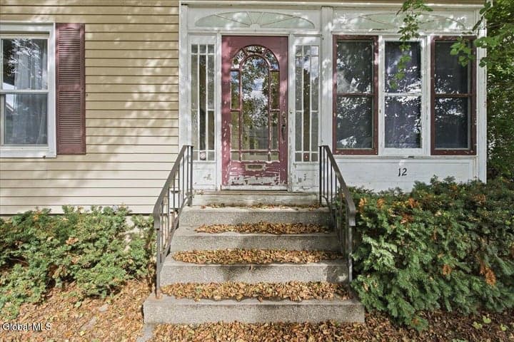 12 Kinloch Avenue, Troy, NY, photo 3