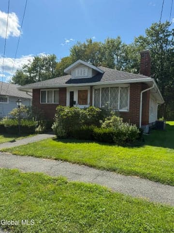 111 Berkley Avenue, Cohoes, NY