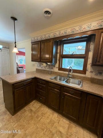 111 Berkley Avenue, Cohoes, NY, photo 5