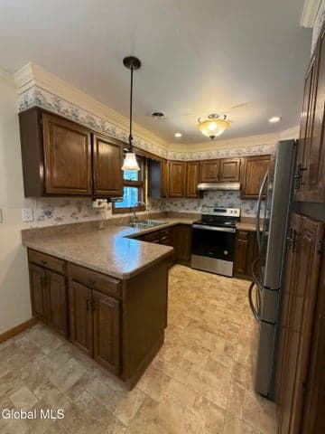 111 Berkley Avenue, Cohoes, NY, photo 4