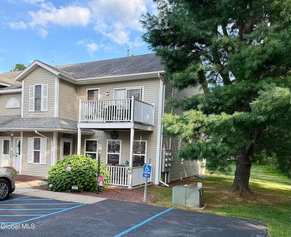 1812 Cambridge Manor Drive, Scotia, NY