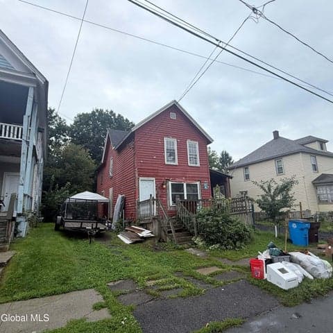 18 Walnut Street, Gloversville, NY