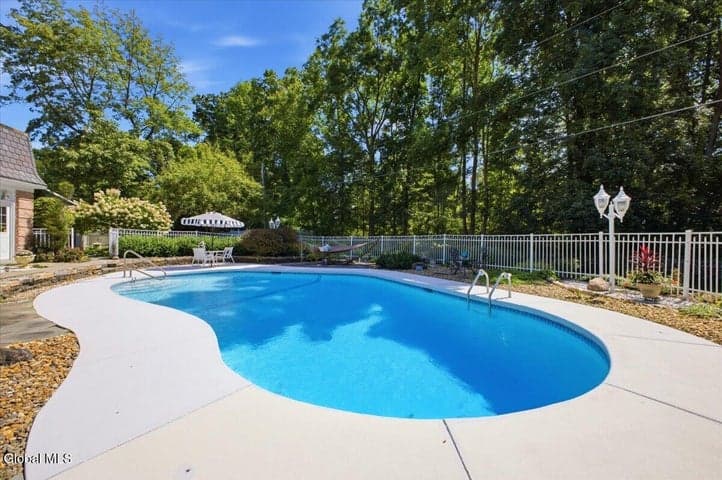 27 S Sheraton Lane, Queensbury, NY, photo 5