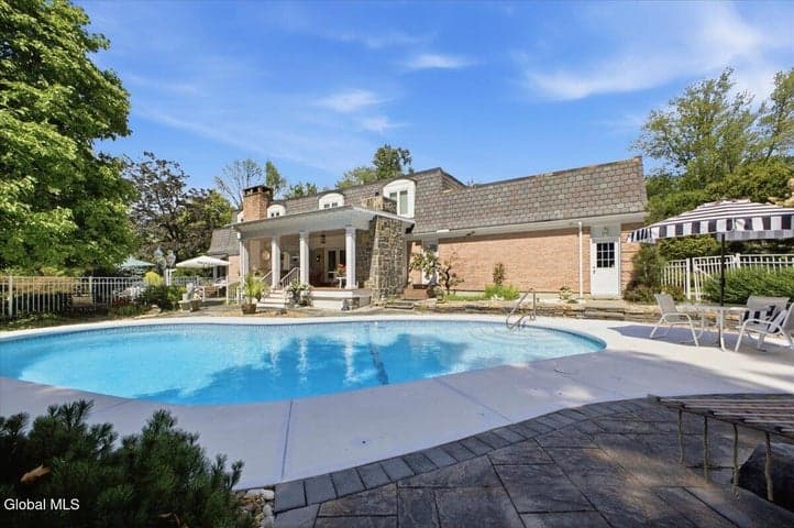27 S Sheraton Lane, Queensbury, NY, photo 4