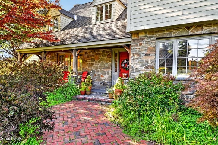 33 Alva Street, East Greenbush, NY, photo 3