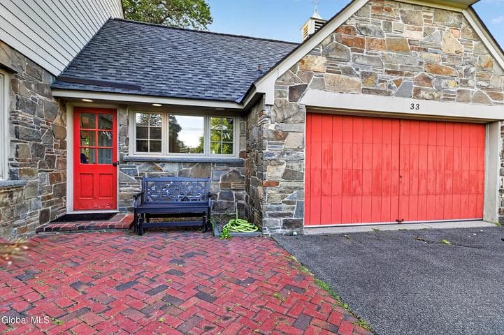 33 Alva Street, East Greenbush, NY, photo 2