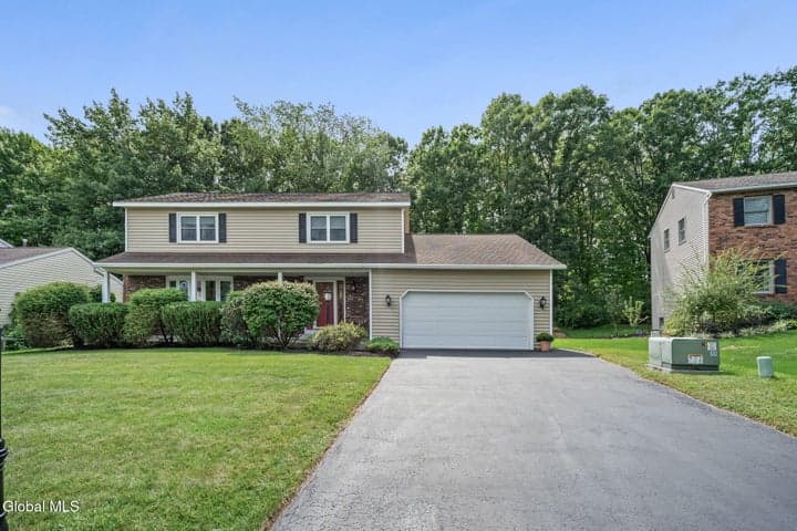 5 Highland Court, Albany, NY, photo 1