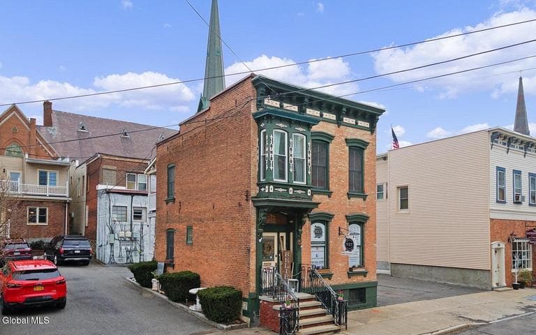 153 Barrett Street, Schenectady, NY