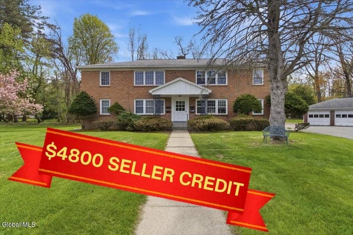 11 Kensington Court #APT 4, Delmar, NY, photo 1