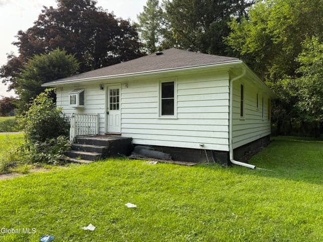 1822 S Old Post Road, Schodack, NY