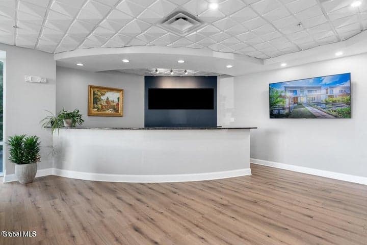 268 Broadway #103, Saratoga Springs, NY, photo 4