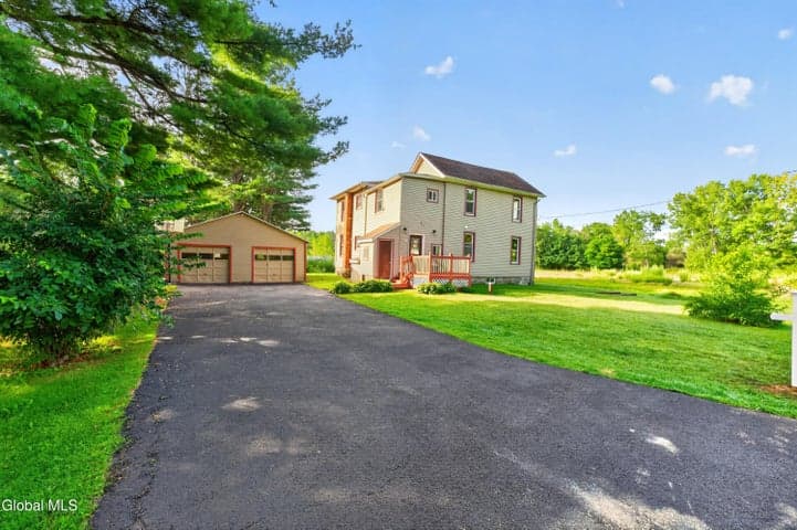 26 Verbraska Avenue #2, Amsterdam, NY, photo 2