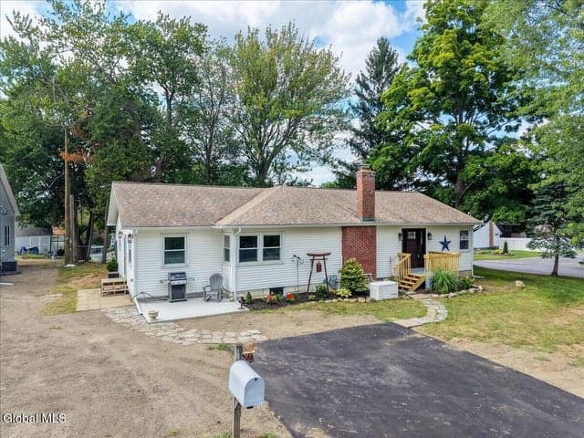 55 Hunting Road, Colonie, NY, photo 1