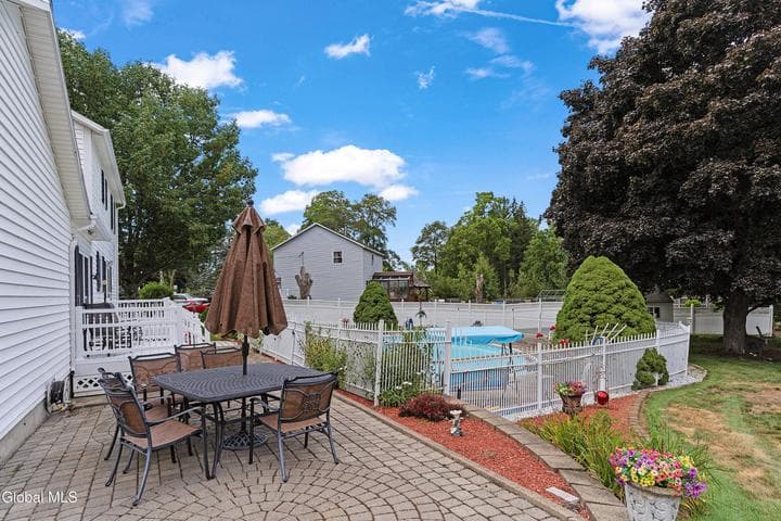 2 Dolphin Drive, Latham, NY, photo 3