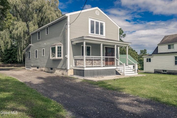 1 Brice Street, Amsterdam, NY