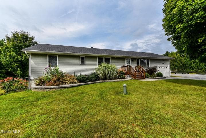 6255 Jockey Street, Galway, NY