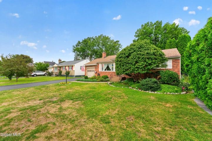 1527 Ardsley Place, Schenectady, NY, photo 2