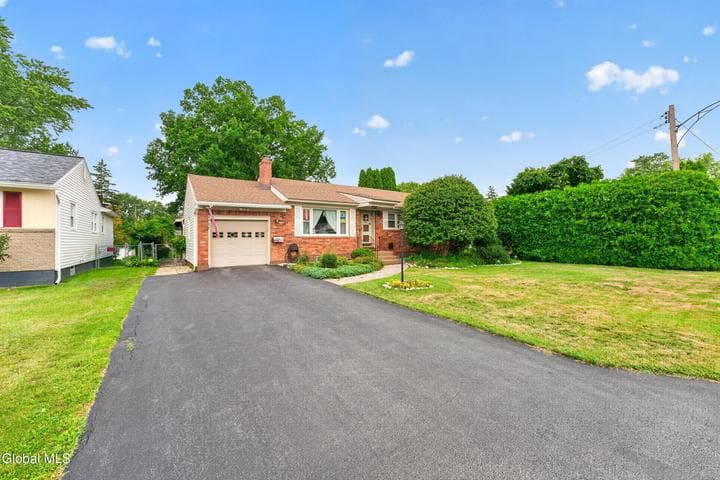 1527 Ardsley Place, Schenectady, NY, photo 3