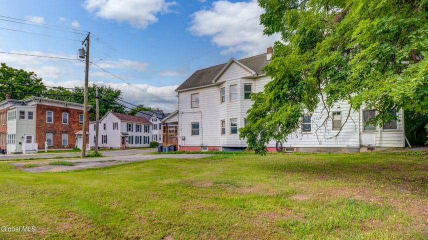 176 Florida Avenue, Amsterdam, NY, photo 5