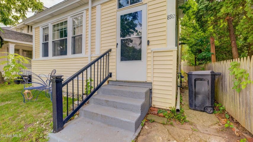 892 Warren Street, Albany, NY, photo 4