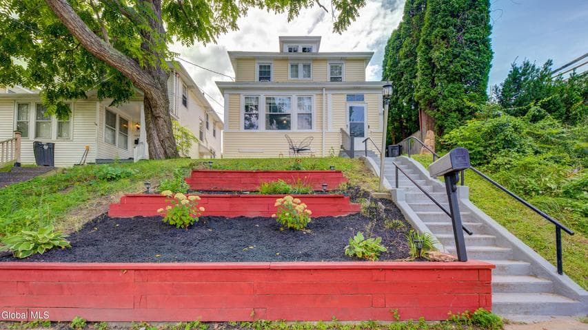 892 Warren Street, Albany, NY