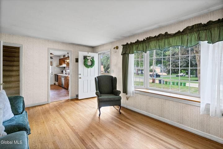 204 Kenwood Avenue, Delmar, NY, photo 3
