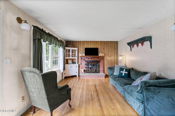 204 Kenwood Avenue, Delmar, NY, photo 2