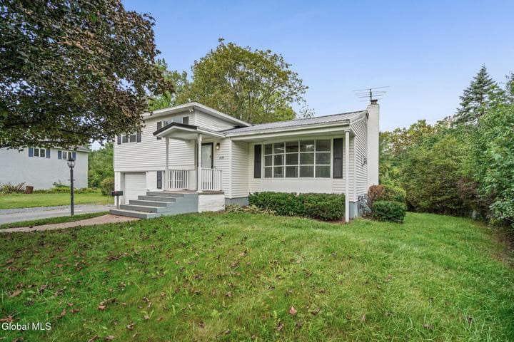 2199 Webster Drive, Niskayuna, NY