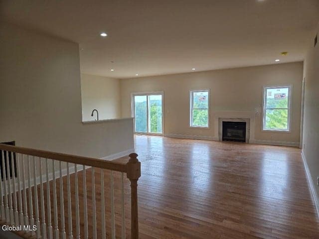31 Harbor Lane, Colonie, NY, photo 4