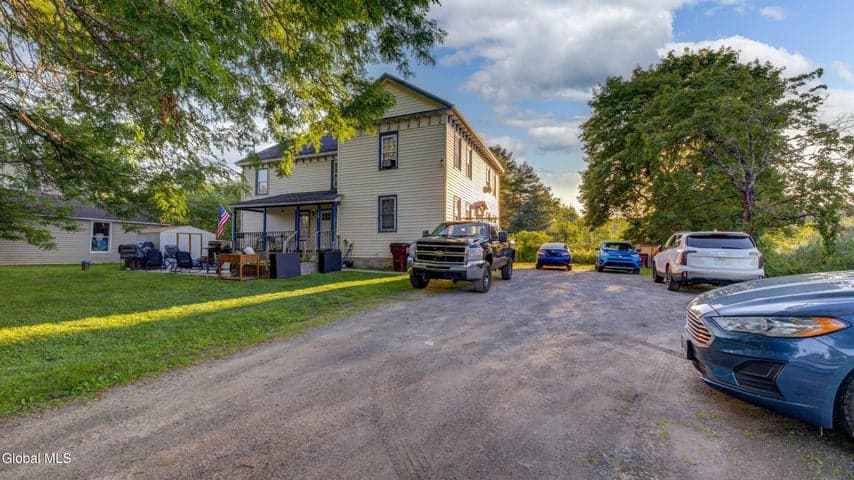 38 Northern Pines Road, Wilton, NY, photo 4
