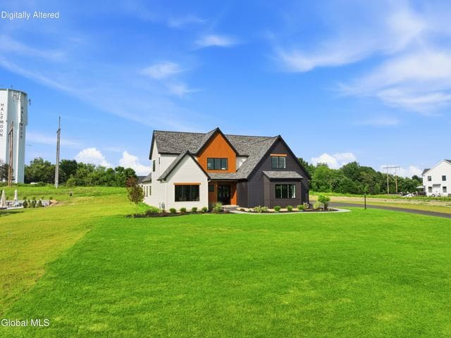 21 Schermerhorn Road, Cohoes, NY