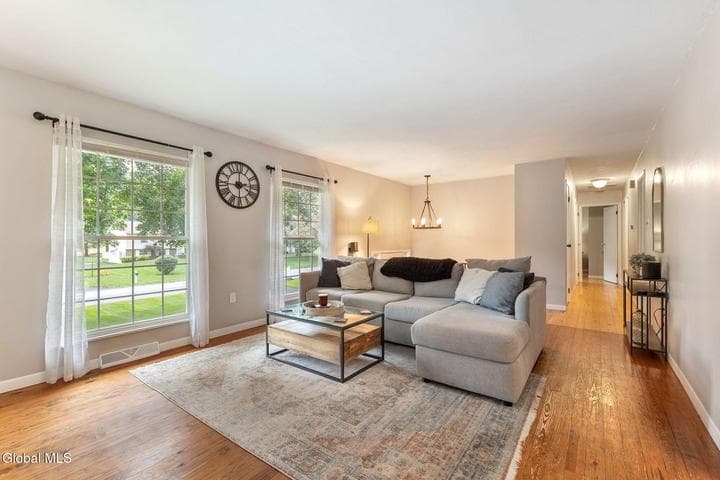 7 Acorn Avenue, Clifton Park, NY, photo 2