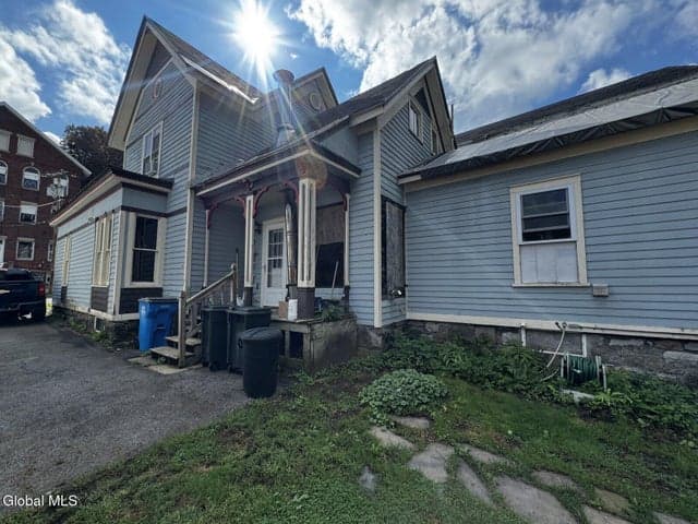 109 S Market Street, Johnstown, NY, photo 5