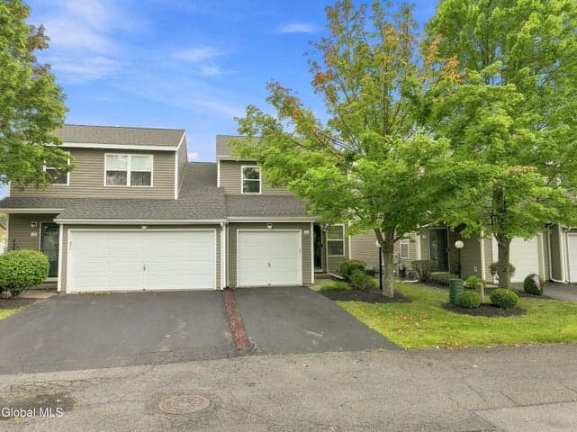 131 Harvard Road, Watervliet, NY, photo 1