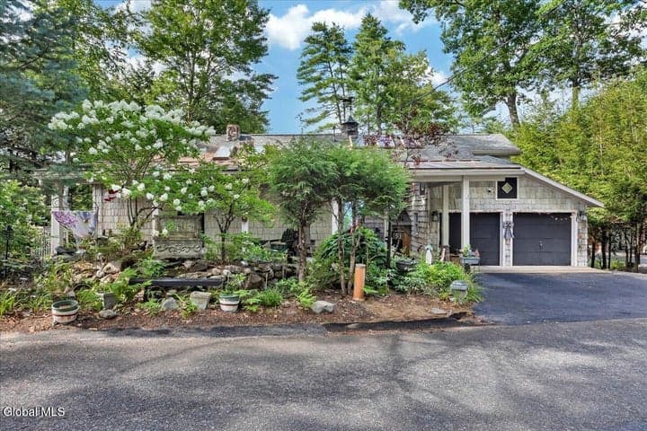 93 Sagamore Drive, Lake Luzerne, NY, photo 5