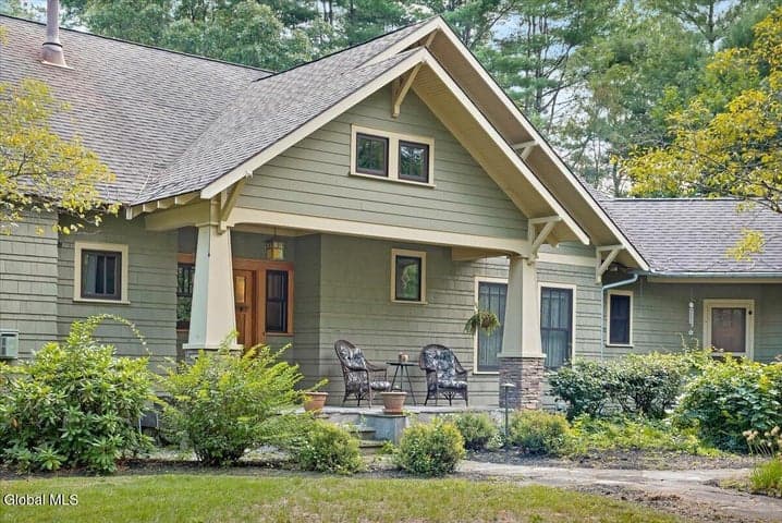 29 Briarhurst Drive, Moreau, NY, photo 5