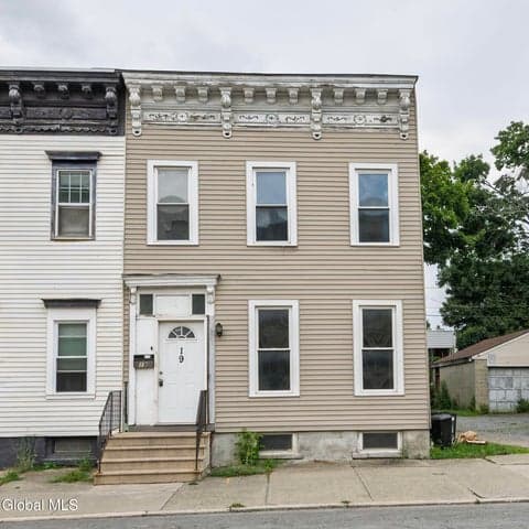 19 N Lake Avenue, Albany, NY