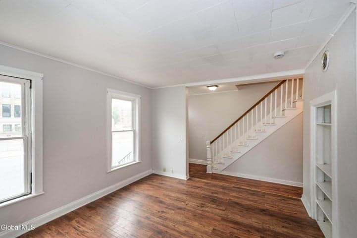 19 N Lake Avenue, Albany, NY, photo 5