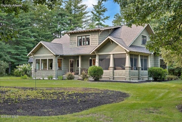 29 Briarhurst Drive, Moreau, NY