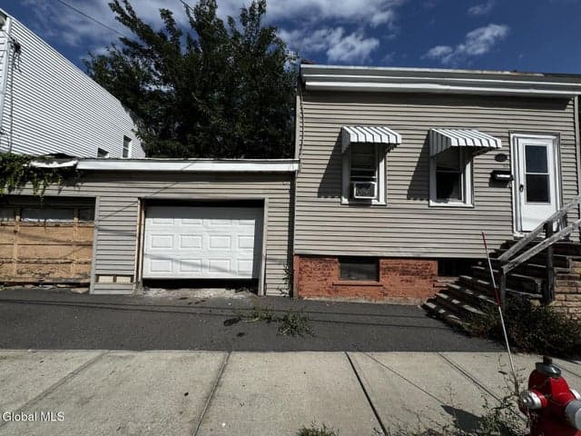 51 Slingerland Street, Albany, NY