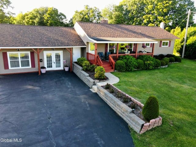2484 State Highway 30, Mayfield Village, NY