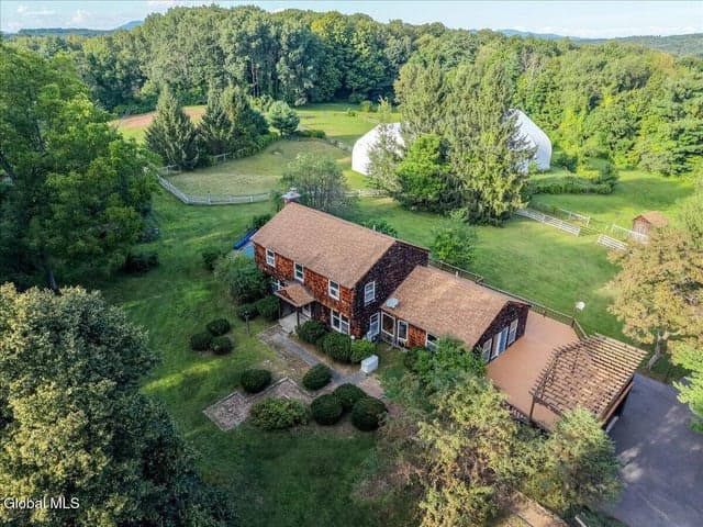 68 Rockwell Road, Queensbury, NY