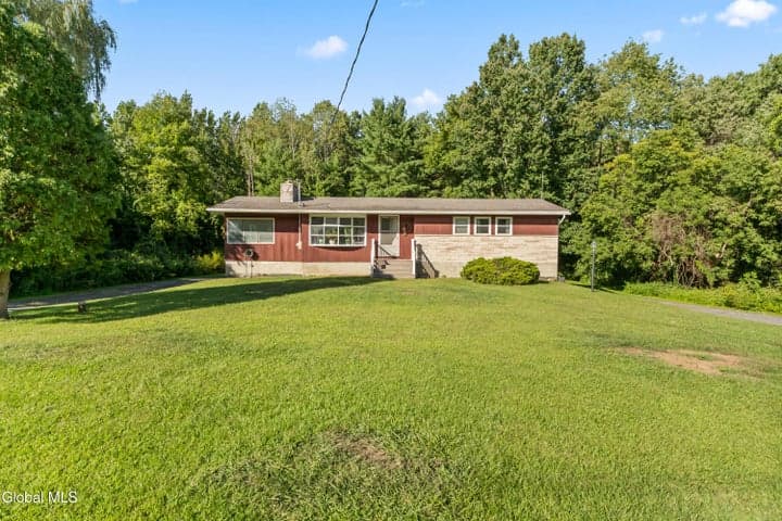 1 Woodin Road, Halfmoon, NY, photo 2