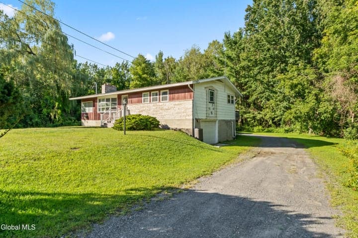 1 Woodin Road, Halfmoon, NY, photo 3