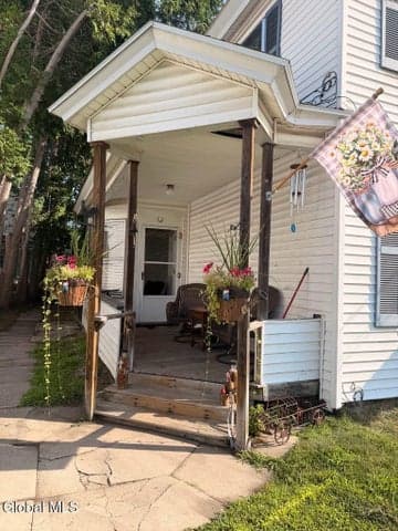 13 E 8th Avenue, Gloversville, NY, photo 5