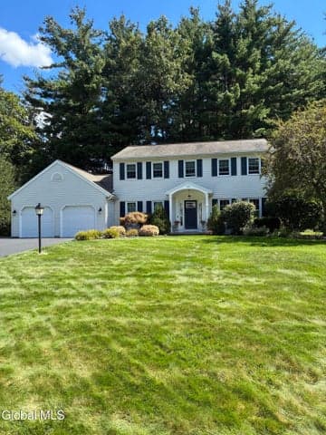 210 Sundew Drive, Guilderland, NY, photo 1