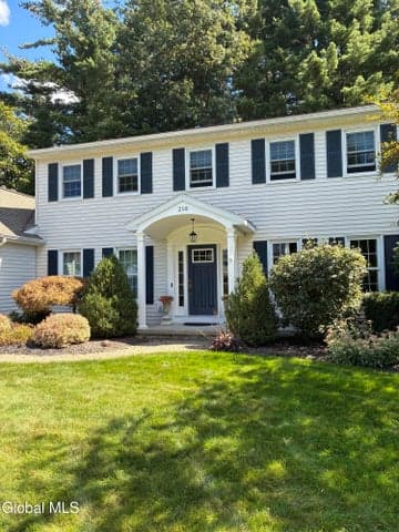 210 Sundew Drive, Guilderland, NY, photo 2